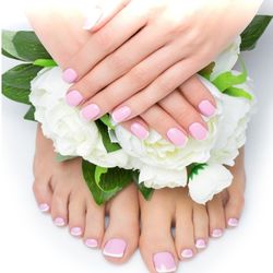 Natural Nails & Spa