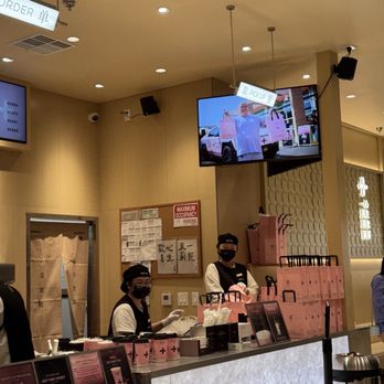 Molly Tea - indoors - Bubble Tea Near Me - San Gabriel, California Molly Tea - indoors - Bubble Tea Near Me - San Gabriel, California