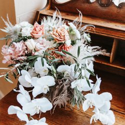 Foster's Flower Shop - Wedding bouquet