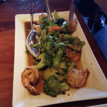 Royal Thai - Shrimp - Thai Near Me - Dallas, Texas