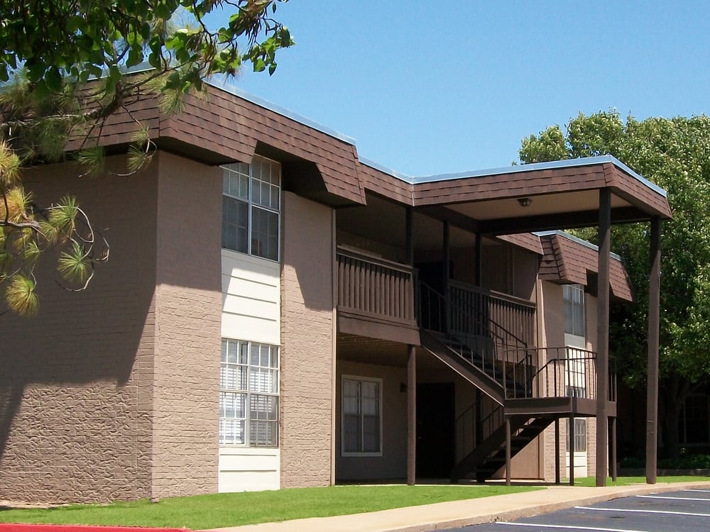 MONTICELLO VILLAGE APARTMENTS Updated June 2024 606 E Redbud Dr