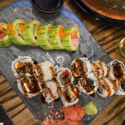 Yoshi Mame - Rainbow Naruto, eel, and salmon skin rolls