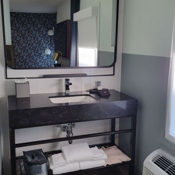 The Darwin Hotel - Hotels Near Me - Atlanta, Georgia