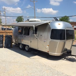 Snow S'more Food Truck - Too cute!