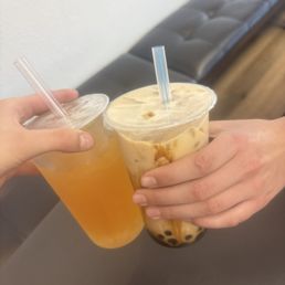 Brown sugar milk tea with boba White peach oolong with lychee jelly Brown sugar milk tea with boba White peach oolong with lychee jelly
