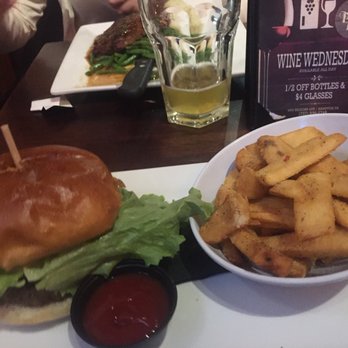 Park Lane Tavern - Best burger I've had in a long time! Jalapeño burger. So taste. - Fish & Chips Near Me - Hampton, Virginia Park Lane Tavern - Best burger I've had in a long time! Jalapeño burger. So taste. - Fish & Chips Near Me - Hampton, Virginia