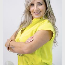 Dente Miami - The best assistant and patient confidant
