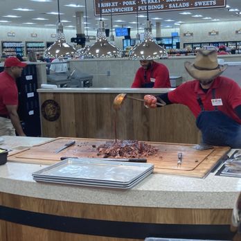 Buc-ee’s - Gas Stations Near Me - Sevierville, Tennessee Buc-ee’s - Gas Stations Near Me - Sevierville, Tennessee