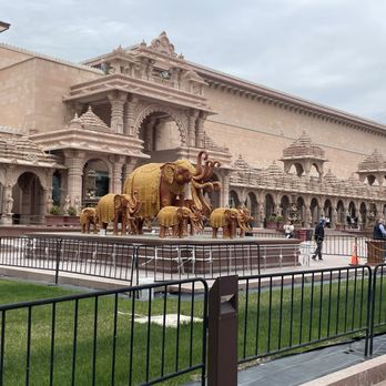 BAPS Swaminarayan Akshardham - Hindu Temples Near Me - Robbinsville, New Jersey