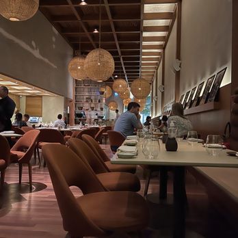 Kosushi - Sitting in the far end looking towards entrance - Japanese Near Me - São Paulo, SP