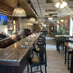 Carpe Diem - Beautiful interior.  We were the first ones there when they opened. Got much fuller in a bit.