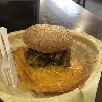 Squeeze Burger- Galt - Regular bacon burger w everything - Burgers Near Me - Galt, California Squeeze Burger- Galt - Regular bacon burger w everything - Burgers Near Me - Galt, California