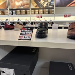 Ecco Outlet Camarillo
