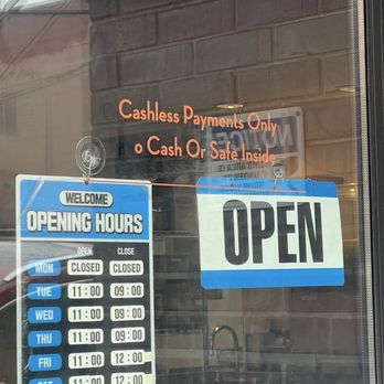9 Julio Empanada Kitchen - Closed on Mondays - Latin American Near Me - Oakland, California 9 Julio Empanada Kitchen - Closed on Mondays - Latin American Near Me - Oakland, California