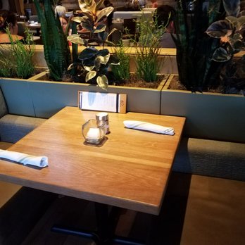 Seasons 52 - Restaurant decor - New American Near Me - Albuquerque, New Mexico Seasons 52 - Restaurant decor - New American Near Me - Albuquerque, New Mexico