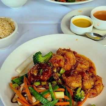 CinCin Restaurant - Yeh-Yang Jumbo Shrimp (forward) Shrimp in Black Bean Sauce (rear) - Chinese Near Me - Philadelphia, Pennsylvania