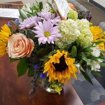 Relles Florist - Floral Arrangement - Florists Near Me - Sacramento, California Relles Florist - Floral Arrangement - Florists Near Me - Sacramento, California