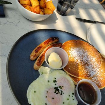 Openaire - Line breakfast - New American Near Me - Los Angeles, California