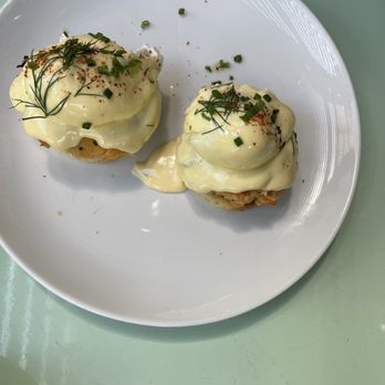 Swan - King Crab Benedict - Modern European Near Me - Miami, Florida Swan - King Crab Benedict - Modern European Near Me - Miami, Florida