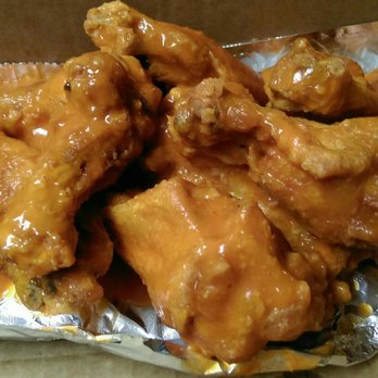 Barro's Pizza - A Dozen Medium Sauce Wings - Pizza Near Me - Glendale, Arizona