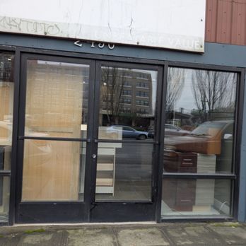 Glass Expert - Replace the glass - Glass & Mirrors Near Me Glass Expert - Replace the glass - Glass & Mirrors Near Me