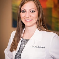 Chiromax - Dr. Shelby at Chiromax
