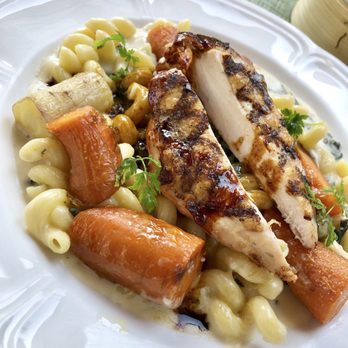 Honey Salt - MAPLE HILL CHICKEN BREAST - $29 CAD - roasted heirloom carrots, "kale & padrón pepper mac n' cheese". - Canadian (New) Near Me - Vancouver, British Columbia