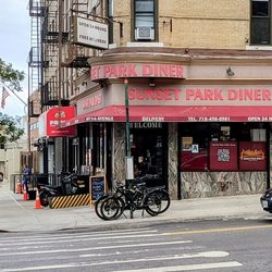 Sunset Park Diner & Donuts - Entrance of the Diner