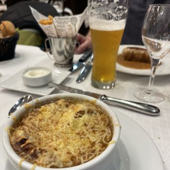 L'Européen - French onion soup - Brasseries Near Me - Paris, 75 L'Européen - French onion soup - Brasseries Near Me - Paris, 75