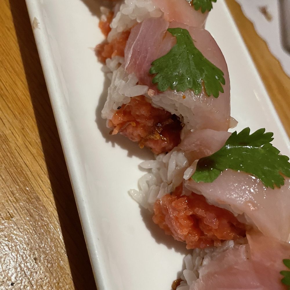Teru Sushi - OMG Roll - Sushi Bars Near Me - Studio City, California Teru Sushi - OMG Roll - Sushi Bars Near Me - Studio City, California