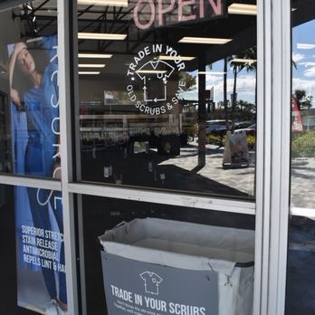 Uniform Advantage - Shoe Stores Near Me - West Palm Beach, Florida