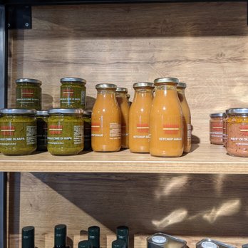 Drogheria Pugliese - Delicatessen Near Me - Ostuni, BR