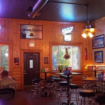 Crawfish Junction - Inside the restaurant/bar........... - Bars Near Me - Johnson Creek, Wisconsin