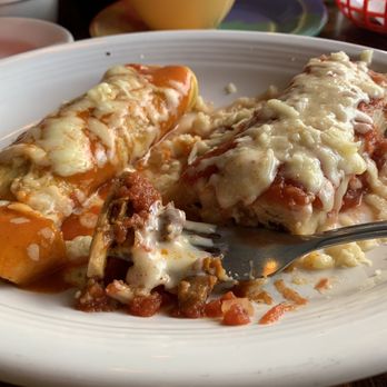 El Rodeo Mexican Restaurant - Tamale and beef enchilada - Mexican Near Me - Robertsdale, Alabama