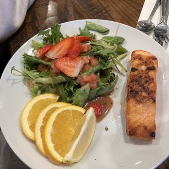 Mimi's Cafe - Citrus Salmon - Breakfast & Brunch Near Me - Tustin, California