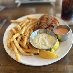 Taphouse Pub & Eatery - Star - Fish & Chips - note the generous tartar sauce vessel