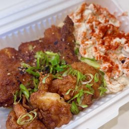 Spicy chicken and shrimp with mac salad