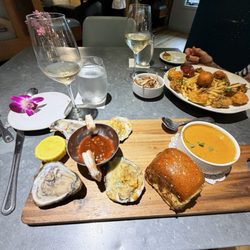 Liberty Kitchen & Oysterette - Oysters, shrimp and lobster bisque - lunch plate