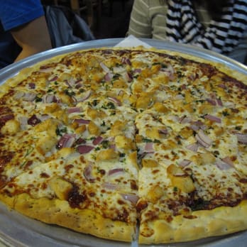 Davanza's - BBQ Chicken (Large: $18.50) - BBQ sauce, chicken, red onion, cilantro - Pizza Near Me - Park City, Utah Davanza's - BBQ Chicken (Large: $18.50) - BBQ sauce, chicken, red onion, cilantro - Pizza Near Me - Park City, Utah