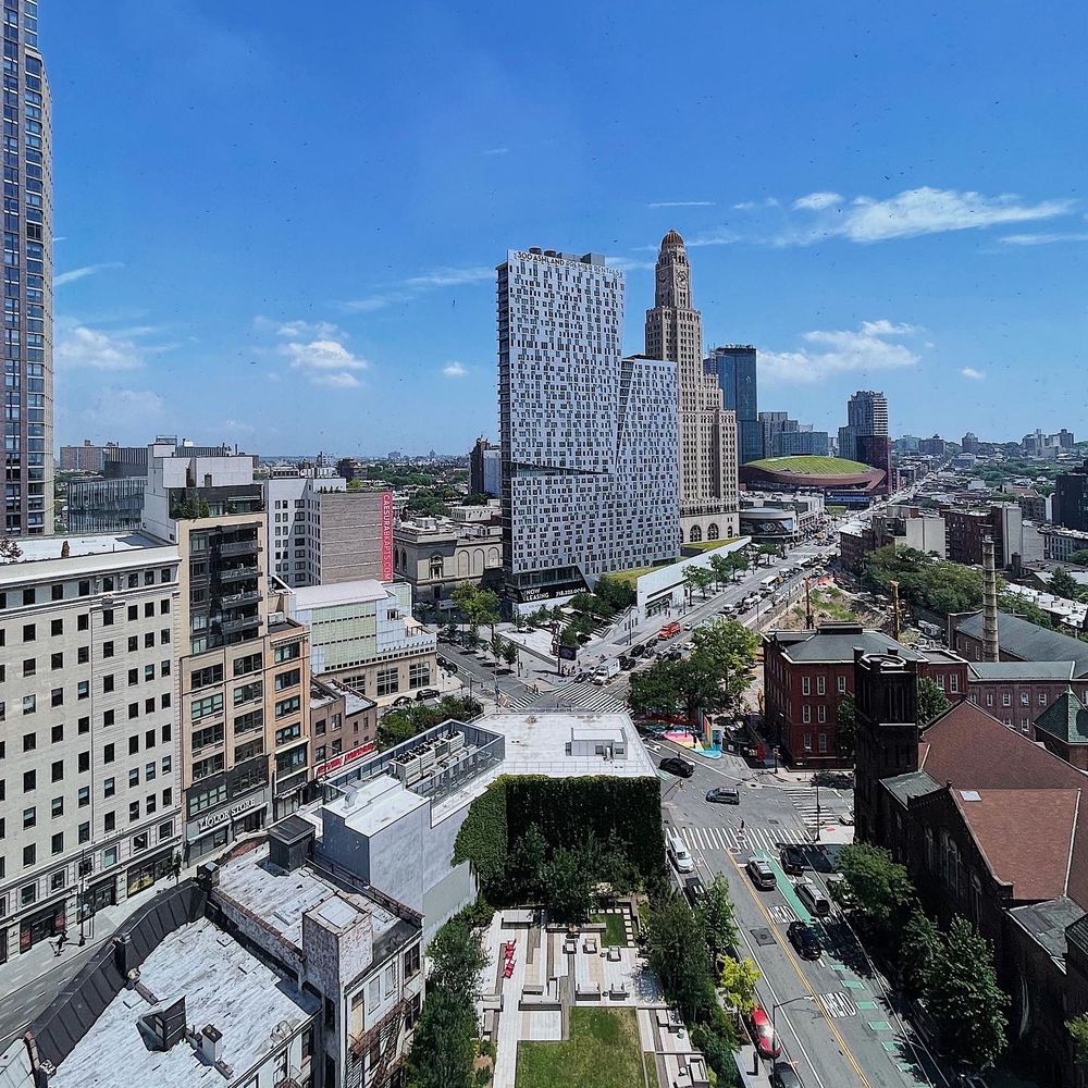 Hub - Views - Apartments Near Me - Brooklyn, New York Hub - Views - Apartments Near Me - Brooklyn, New York