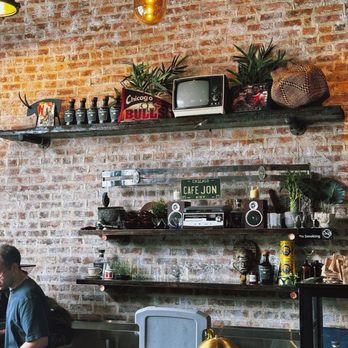 Cafe Jon & Galleria - Cafes Near Me - Chicago, Illinois