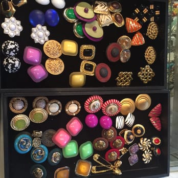 SPARCC Treasure Chest - Vintage earrings for $2! - Thrift Stores Near Me - Sarasota, Florida