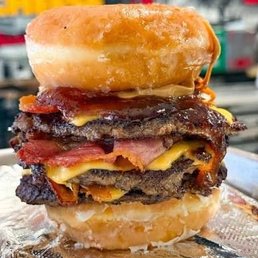 Donut burger