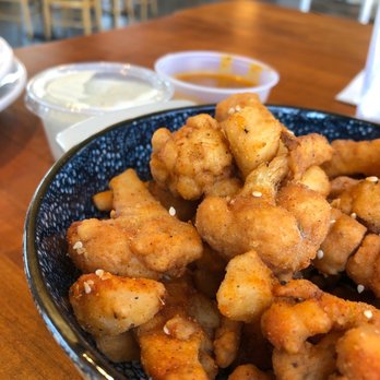 King Dough Indy - Califlower Wings - hot honey sesame and ranch dips on the side - Pizza Near Me - Indianapolis, Indiana King Dough Indy - Califlower Wings - hot honey sesame and ranch dips on the side - Pizza Near Me - Indianapolis, Indiana