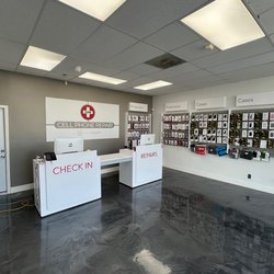 CPR Cell Phone Repair Granada Hills - CPR Cell Phone Repair Granada Hills CA - Store Interior