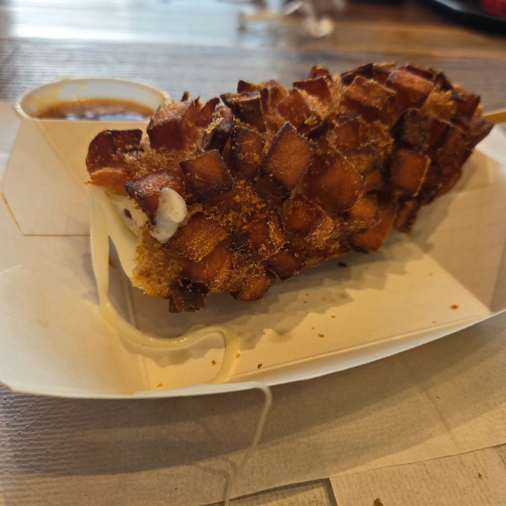 #5 with full cheese & sweet chili sauce