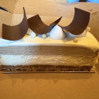 Sift Bake Shop - Gingerbread cheesecake - Bakeries Near Me - Uncasville, Connecticut