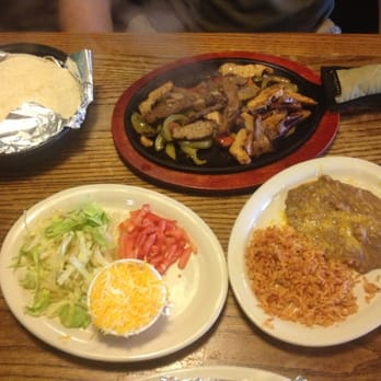 Lil Burro - Fajitas - Mexican Near Me - Bellevue, Nebraska