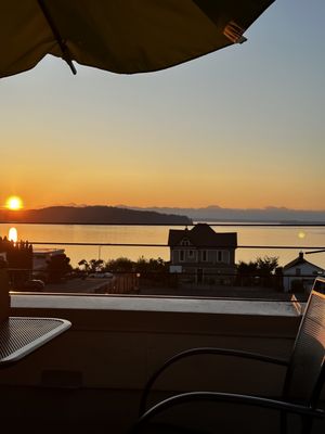 Topside Bar & Grill by null