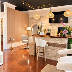 Beauty Lux Salon - Aloha